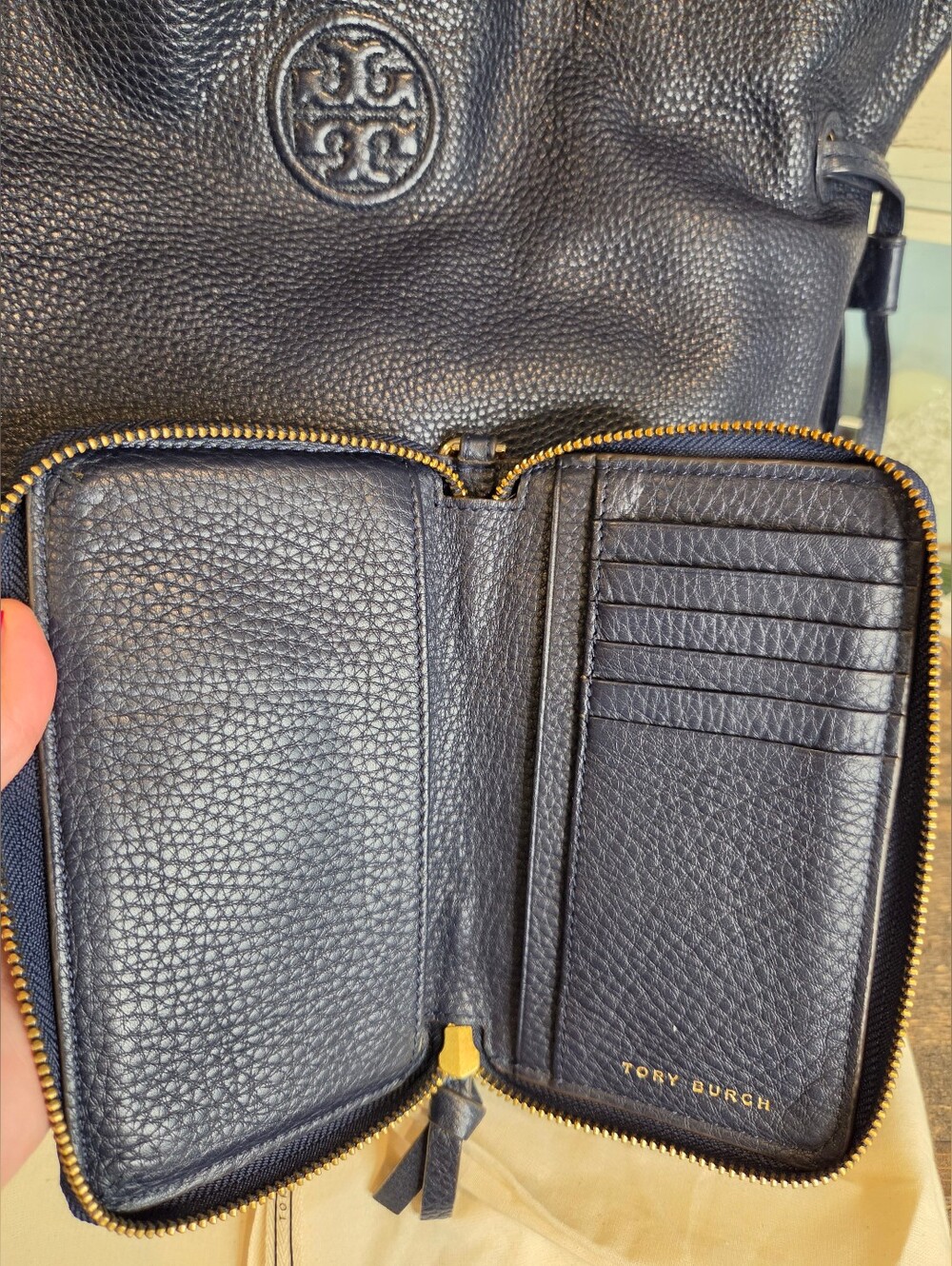 Tory Burch Navy Pebbled Leather Chain-Handle Tote with Wallet & Dustbag. - Picture 13 of 16